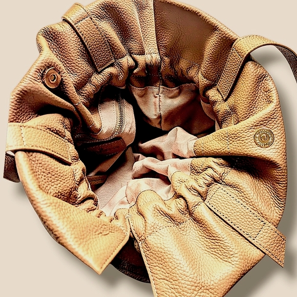 👜Designer Leather Bucket Bag by Tote Le Monde .Like-New Condition! - Picture 10 of 16